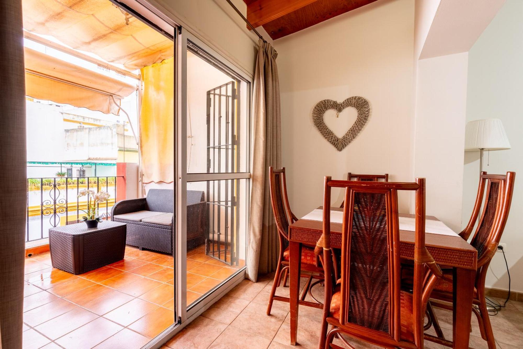 Aoa Casa Triana Familiar Con Terraza Διαμέρισμα Σεβίλλη Εξωτερικό φωτογραφία